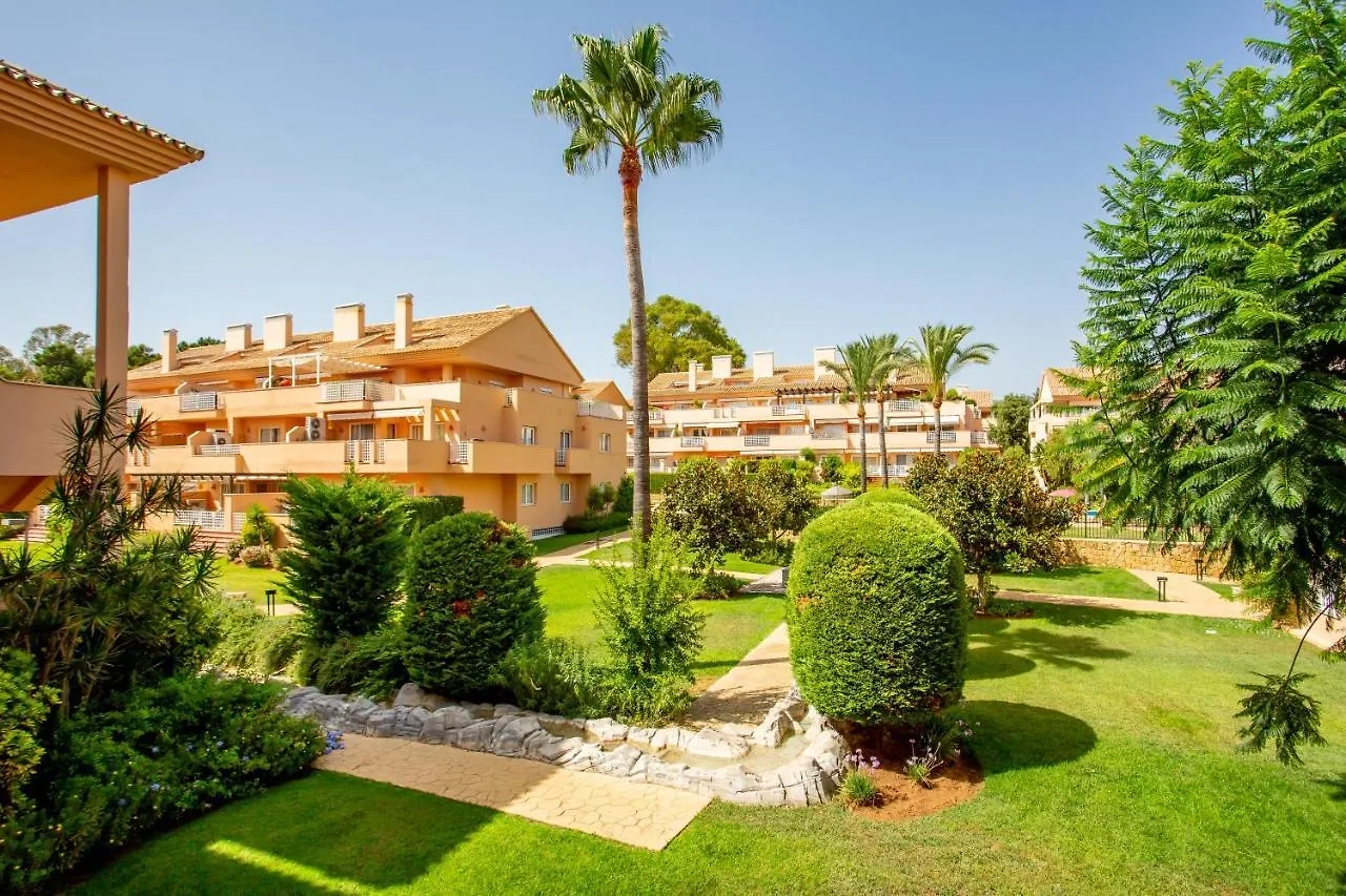 Beautiful Apartment With Big Terrace And Access To 3 Pools Elviria Marbella