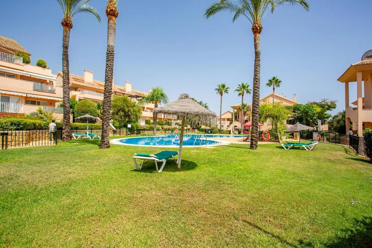 Beautiful Apartment With Big Terrace And Access To 3 Pools Elviria Marbella Spain