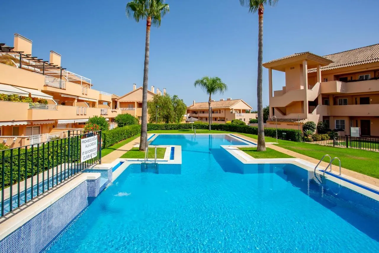 Beautiful Apartment With Big Terrace And Access To 3 Pools Elviria Marbella contacts